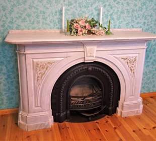 Rundgang durch die Räume des Schlosses Ritzebüttel