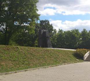 Pomnik Homo Homini