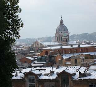 Blick von oben zum Vatikan.