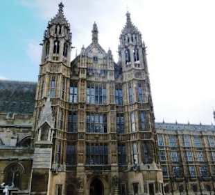 House of Parliament Portal-Westseite