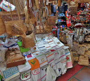 Rundgang durch die Markthalle von Funchal