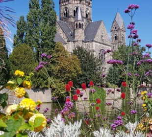 Spaziergang an der Mosel entlang