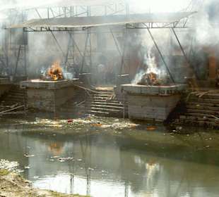 Die "ghats" von Pashupatinath