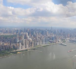 Mit Liberty Helicopter NYC erkunden...
