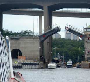 Ausblick während Stockholm Brücken-Bootstour