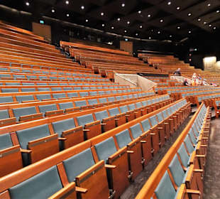 Zuschauerraum der Felsenreitschule