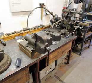 Rundgang durch die Hallen der Gesenkschmiede