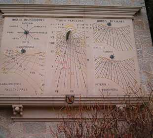 Sonnenuhr auf dem Kloster Lluc