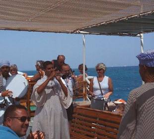 Isis catamaran à fond de verre