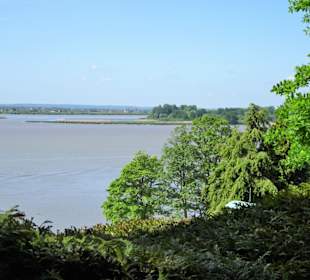Blick vom Römischen Garten über die Elbe