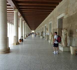 Stoa - Museum  Säulengang