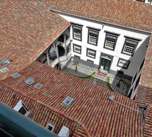 Blick vom Turm in den Innenhof des Rathauses