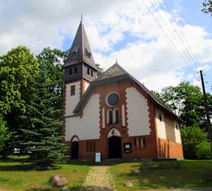 Kirche in Kleinzerlang
