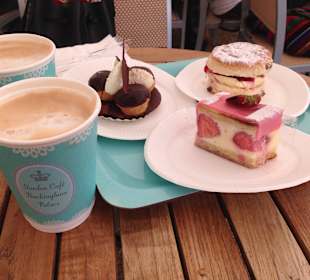 Buckingham Palace Cafe 