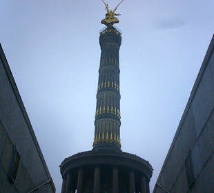Siegessäule auf der Strasse des 17. Juni