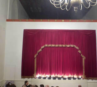 Bühne der Marionettenoper in ehem. Barfüßerkirche