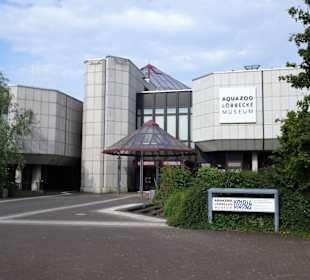 Eingang zum Aquazoo Löbbecke Museum
