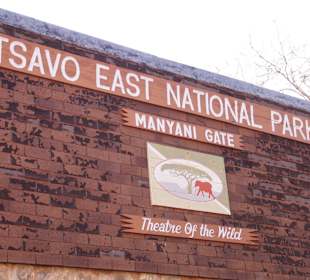 Ein 2. Gate im Tsavo Ost