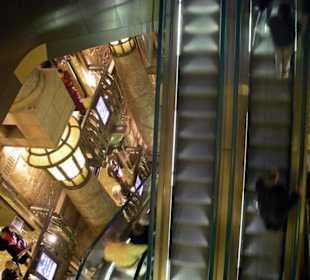 L'interno di Harrods