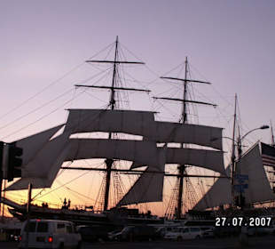 Sonnenuntergang am Hafen
