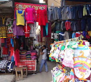 Auf dem Markt unterwegs