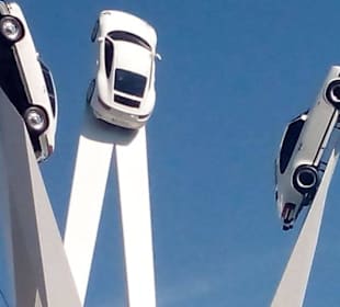 Porscheskulptur Gerry Judah in Stuttgart