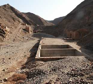 Waschbecken, Goldmine