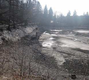 Leerer Konopiste See