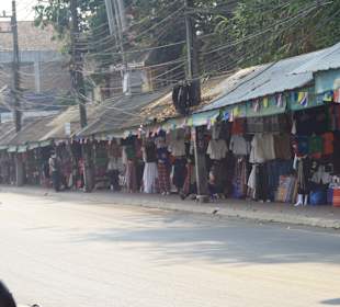 Geschäfte am Goldenen Dreieck
