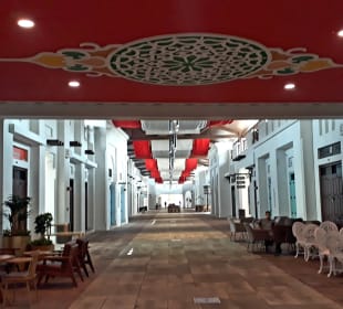 Souq Al Baraha