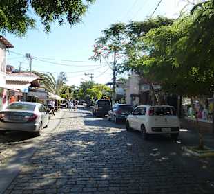 Mit dem Trolleybus über Buzios