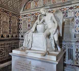 Skulpturen in der Kathedrale Santa Maria