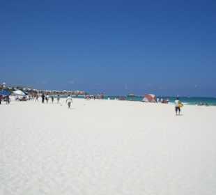 Strand kurz vor dem Hafen