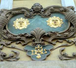 Hausschild in der Nerudagasse