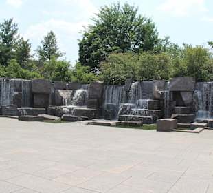 Wasserfall Installation