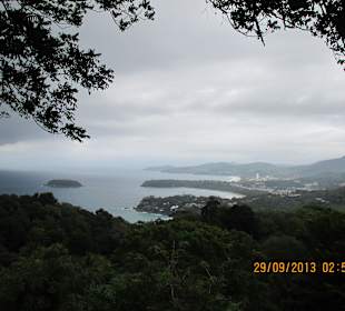 Aussichtspunkt über Küstenabschnitte von Phuket
