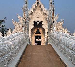 Eingang zum Tempel
