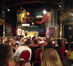 Blick auf die Bühne