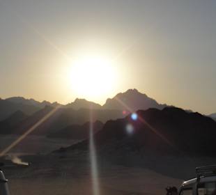 Sonnenuntergang in der Wüste
