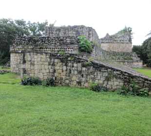 Ein Spaziergang auf dem Ruinen Gelände
