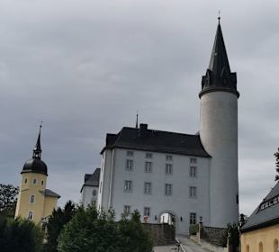 Schloss Purschenstein Auffahrt