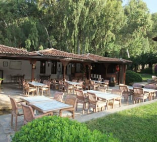Azmak Restaurant & Café
