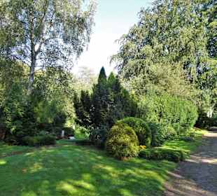 Rundgang über den Mühlenfriedhof