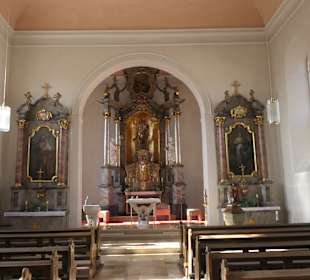 Die Kath. Kirche St. Oswald von Happertshausen