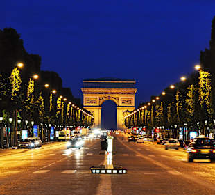 Champs Elysees - walking distance from Hotel Kleber