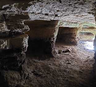 Fast Stehhöhe im Muschelkalk