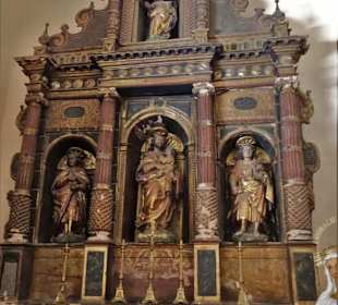 Seitenaltar in der Kirche Notre-Dame del Prat