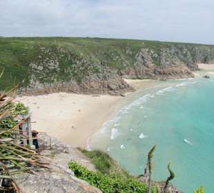 Strand neben dem Theater