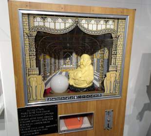 Wahrsageautomat durch Handauslesen