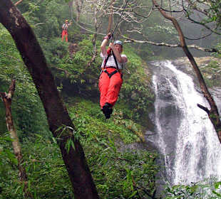 Wasserfall Canopy Tour in Costa Rica